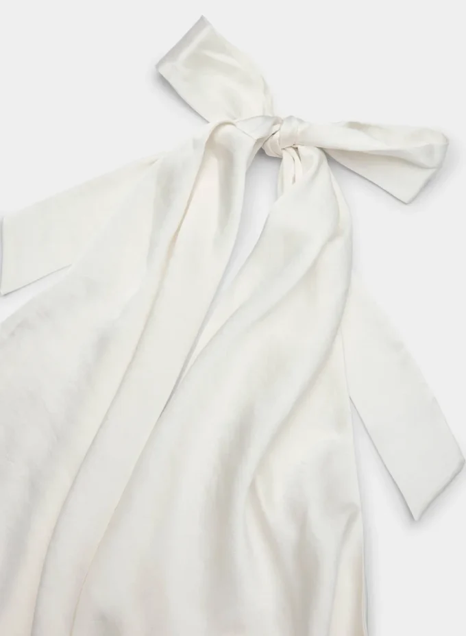 Blusa halter de satén Martini Blusa halter de satén Martini