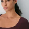Body original con cuello cuadrado y contorno