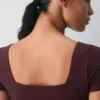 Body original con cuello cuadrado y contorno