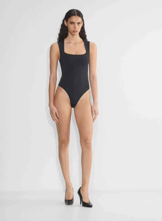 Body Original Contour Esteem Body Original Contour Esteem