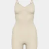 Body sin costuras ShapeEnhance™ hasta la mitad del muslo Body sin costuras ShapeEnhance™ hasta la mitad del muslo