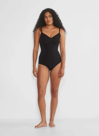 Body sin costuras ShapeEnhance™ que cubre todo el trasero