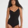 Body sin costuras ShapeEnhance™ que cubre todo el trasero Body sin costuras ShapeEnhance™ que cubre todo el trasero