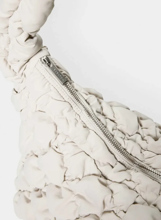 Bolso más grande del curador Bolso más grande del curador