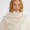 Bufanda triangular de lana merino de las Islas Feroe Bufanda triangular de lana merino de las Islas Feroe