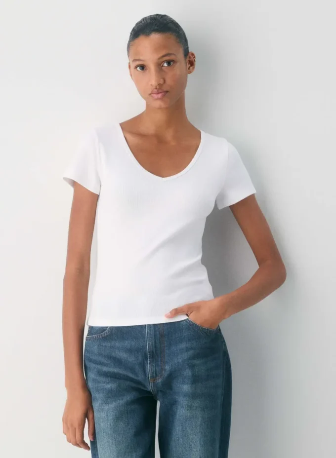 Camiseta de cuello en V HomeStretch™ Rib