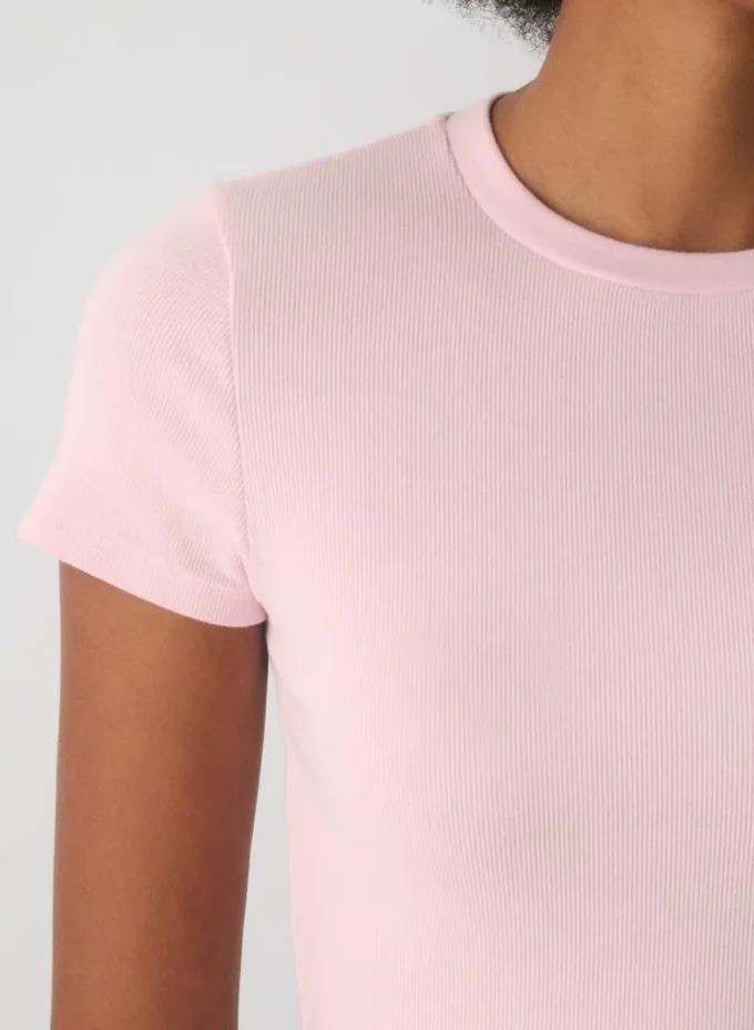 Camiseta de cuello redondo con cintura elástica HomeStretch™