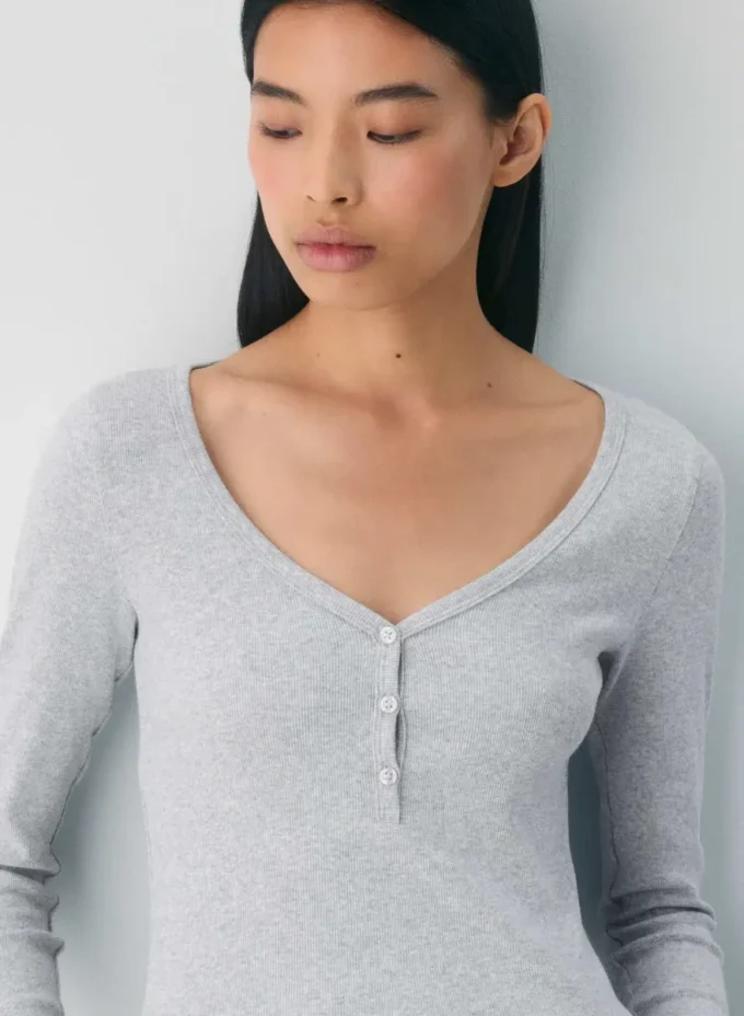 Camiseta de manga larga con cuello henley HomeStretch™ Rib