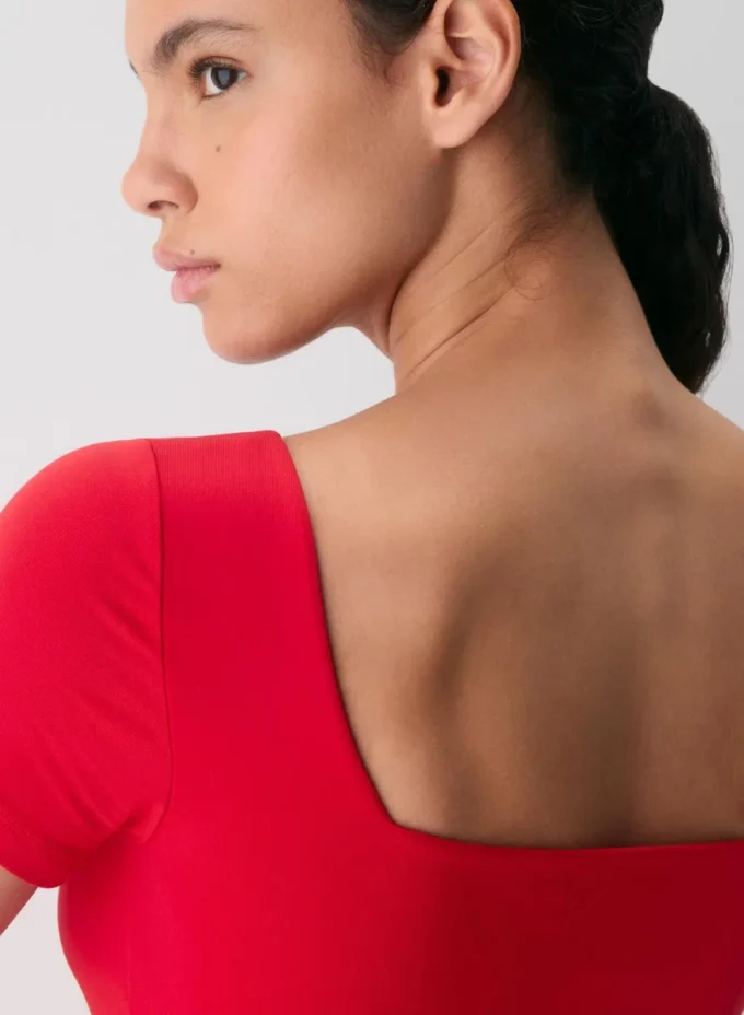 Camiseta Original Contour Squareneck Camiseta Original Contour Squareneck