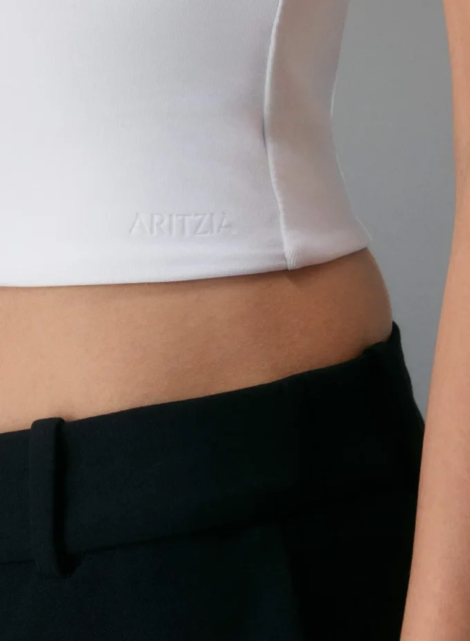 Camiseta sin mangas con cuello cuadrado y corte ajustado Original Contour de Aritzia Camiseta sin mangas con cuello cuadrado y corte ajustado Original Contour de Aritzia