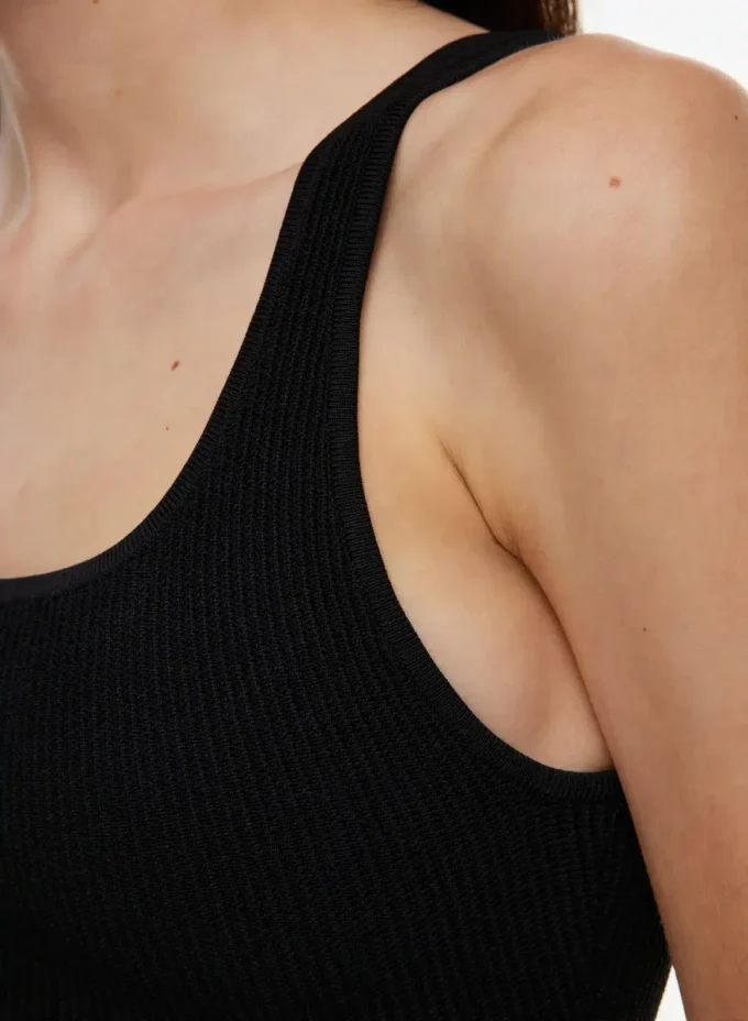 Camiseta sin mangas corta con cuello cuadrado Sculpt Knit Camiseta sin mangas corta con cuello cuadrado Sculpt Knit