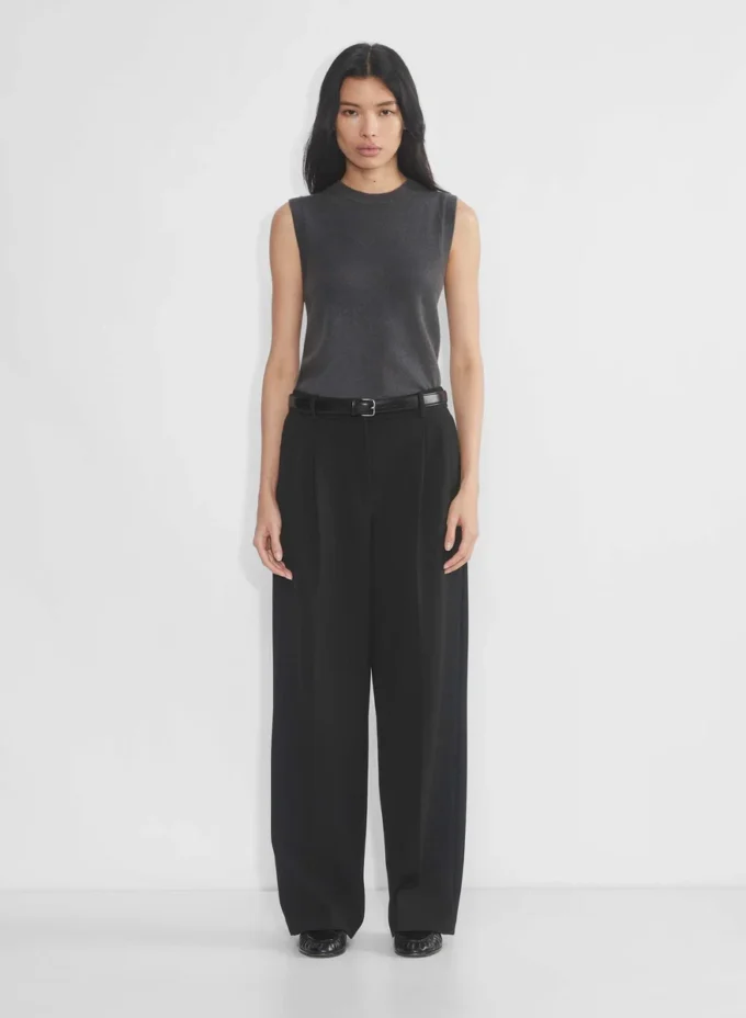 Chaleco de punto de cuello redondo Bare Cashmere Chaleco de punto de cuello redondo Bare Cashmere