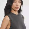 Chaleco de punto de cuello redondo Bare Cashmere Chaleco de punto de cuello redondo Bare Cashmere