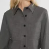 Chaqueta corta pequeña – (Re)ssential Chaqueta corta pequeña – (Re)ssential
