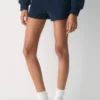 Cozy Sweatfleece de Aritzia. Mini shorts perfectos de talle alto Cozy Sweatfleece de Aritzia. Mini shorts perfectos de talle alto