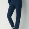 Cozy Sweatfleece de Aritzia. Pantalones de chándal ajustados