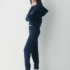 Cozy Sweatfleece de Aritzia. Pantalones de chándal ajustados