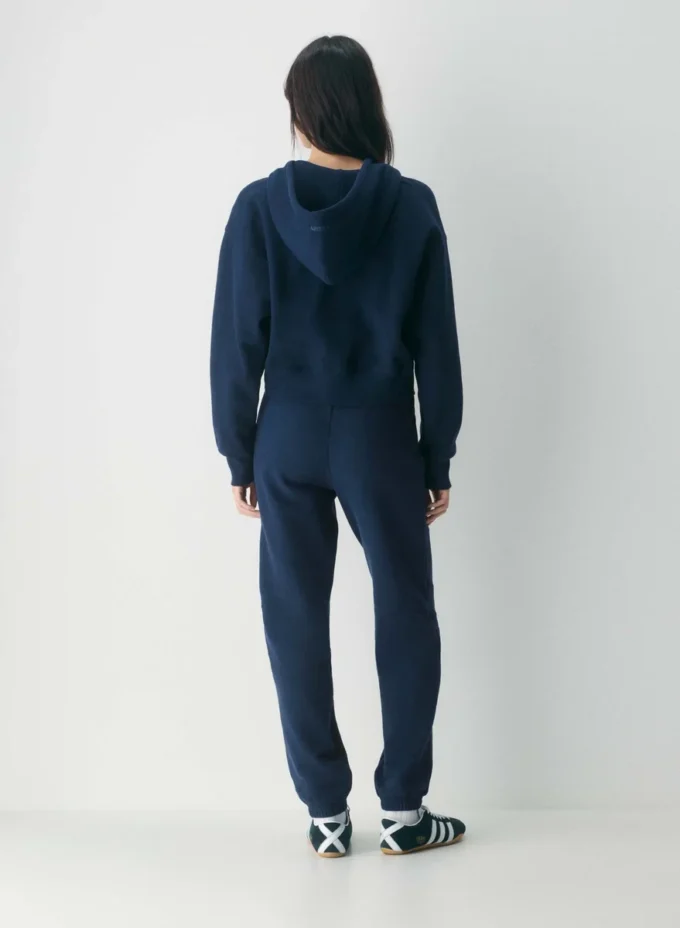 Cozy Sweatfleece de Aritzia. Pantalones de chándal ajustados