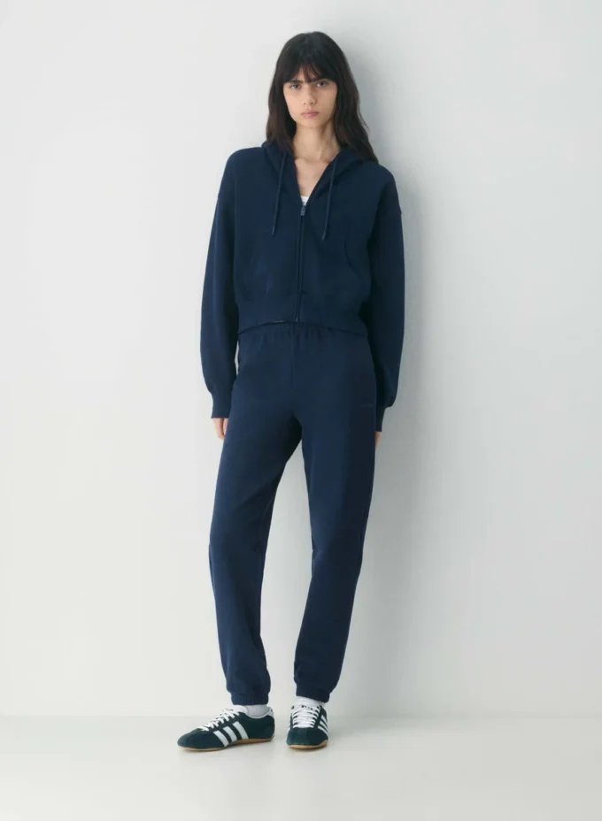 Cozy Sweatfleece de Aritzia. Pantalones de chándal ajustados