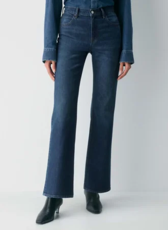Denim Forum Los vaqueros Chloe de talle alto y corte acampanado