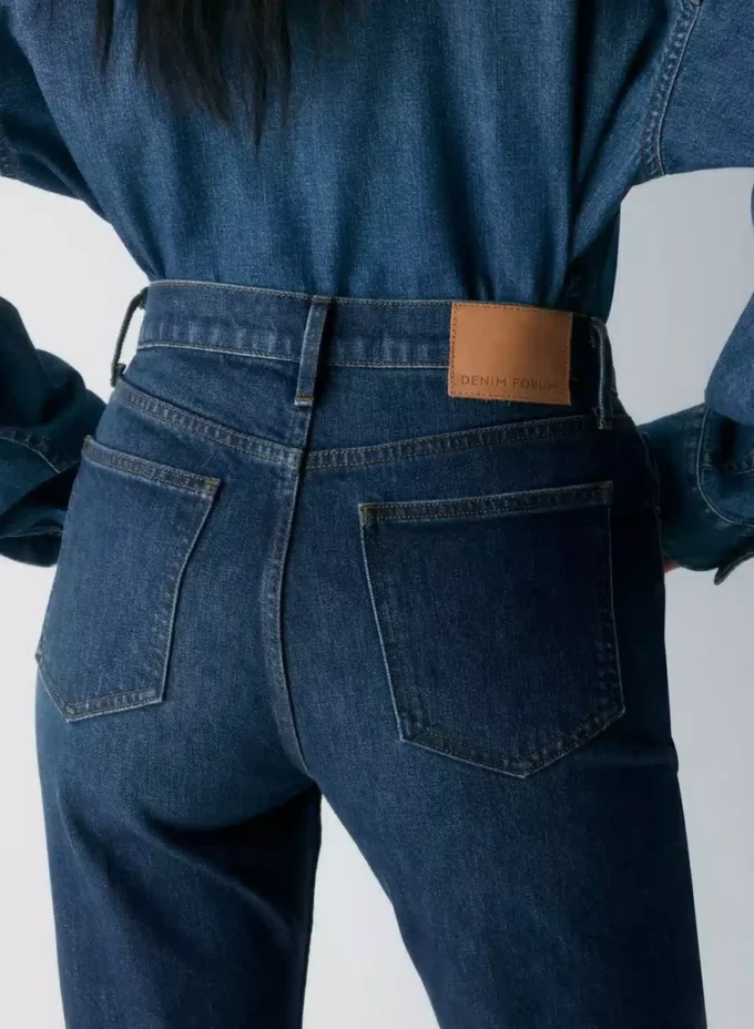 Denim Forum Los vaqueros Chloe de talle alto y corte acampanado Denim Forum Los vaqueros Chloe de talle alto y corte acampanado