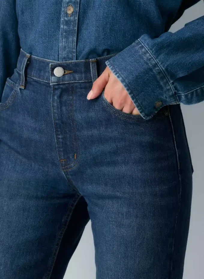 Denim Forum Los vaqueros Chloe de talle alto y corte acampanado Denim Forum Los vaqueros Chloe de talle alto y corte acampanado