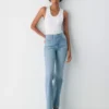 Denim Forum Los vaqueros slim bootcut de talle alto Nina de los años 90 Denim Forum Los vaqueros slim bootcut de talle alto Nina de los años 90