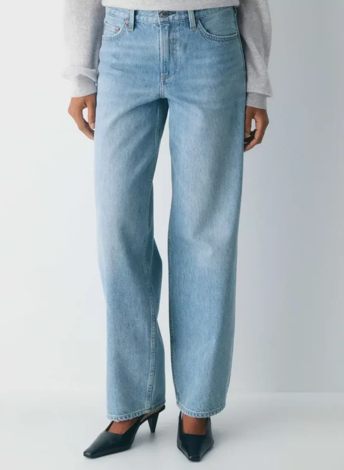 Denim Forum Los vaqueros vintage de los 90, de talle bajo y corte acampanado Denim Forum Los vaqueros vintage de los 90, de talle bajo y corte acampanado