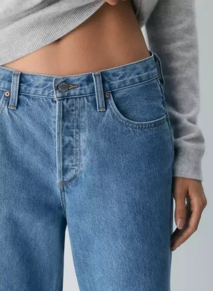 Denim Forum Los vaqueros vintage de talle bajo con vuelta de los años 90 Denim Forum Los vaqueros vintage de talle bajo con vuelta de los años 90