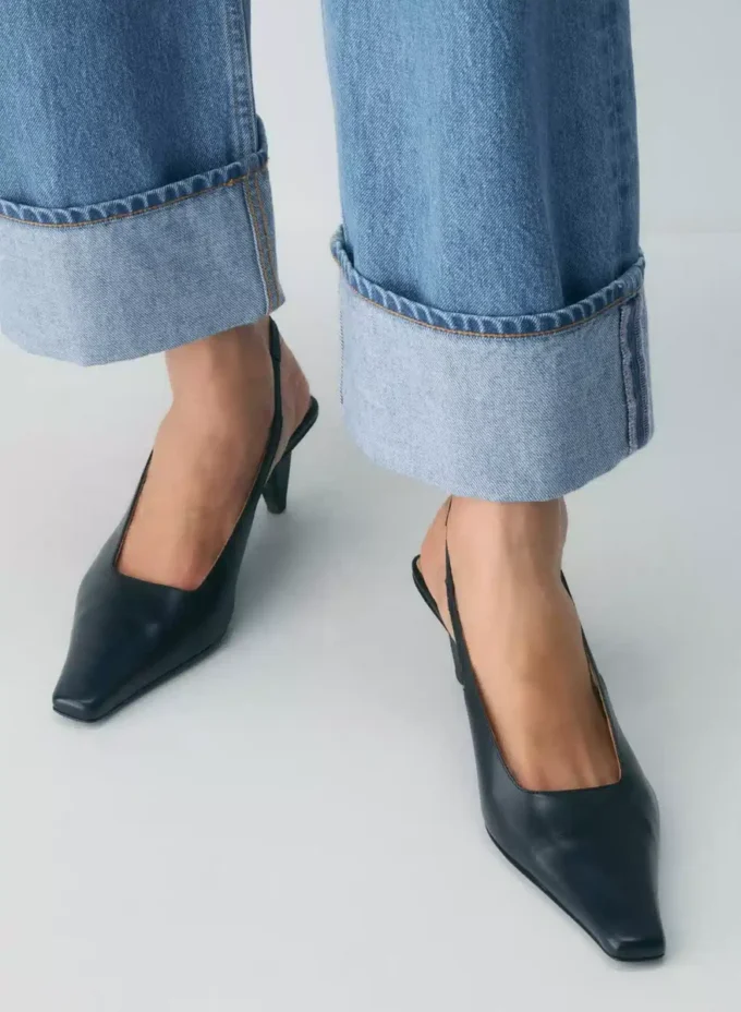 Denim Forum Los vaqueros vintage de talle bajo con vuelta de los años 90 Denim Forum Los vaqueros vintage de talle bajo con vuelta de los años 90