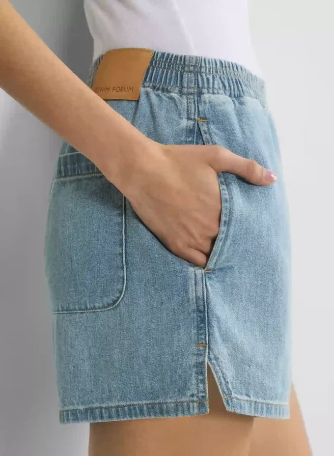 Denim Forum Pantalón corto vaquero de talle bajo y muy suave de los años 90 Denim Forum Pantalón corto vaquero de talle bajo y muy suave de los años 90