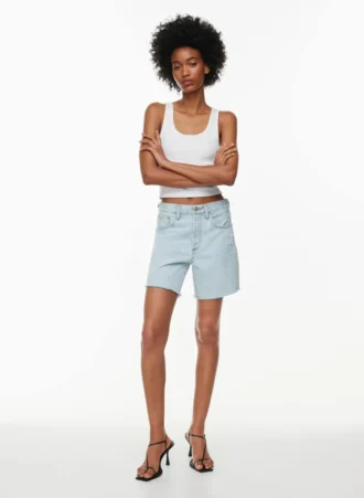 Denim Forum Pantalón corto vaquero Yoko de talle alto y largo hasta la mitad del muslo
