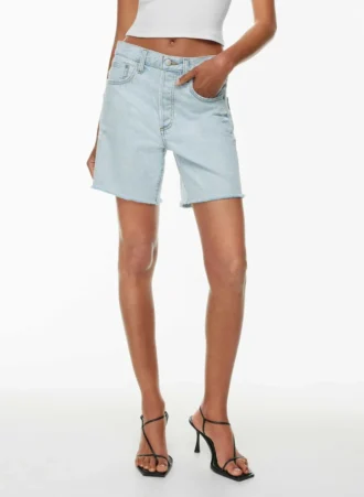 Denim Forum Pantalón corto vaquero Yoko de talle alto y largo hasta la mitad del muslo