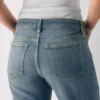 Denim Forum Tilda Vaqueros rectos de talle bajo y corte curvo Denim Forum Tilda Vaqueros rectos de talle bajo y corte curvo