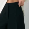 Dossier Short Dossier Short