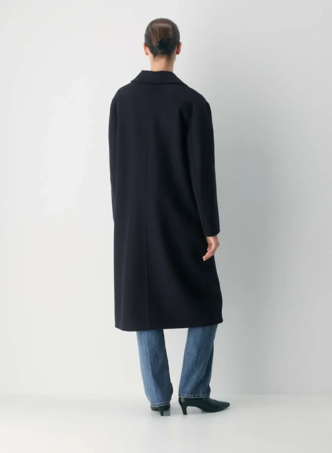 El único abrigo de doble cara: Luxe (Re)Wool El único abrigo de doble cara: Luxe (Re)Wool