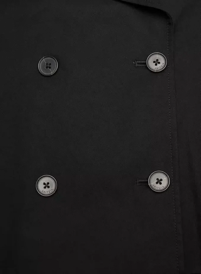 El trench coat de Esquire: sarga urbana El trench coat de Esquire: sarga urbana