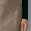Falda larga de satén deslizante Falda larga de satén deslizante