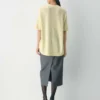 Feather Cashmere de Aritzia, 100 % ligero como una pluma. Jersey de manga corta holgado