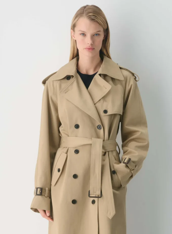 Gabardina Virtue – Sarga rica Gabardina Virtue – Sarga rica