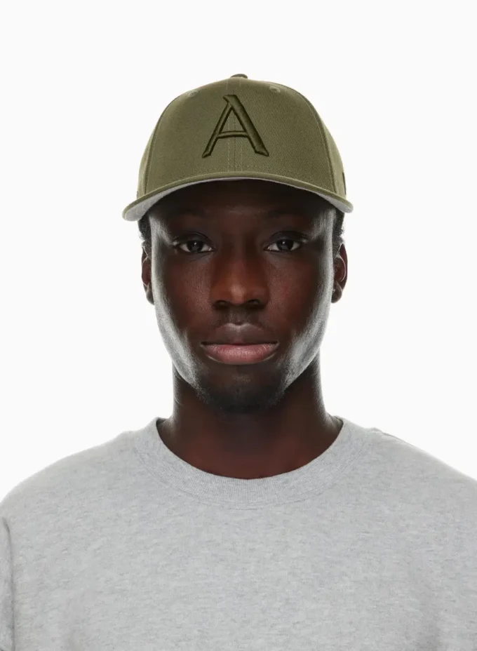 Gorra New Era X Aritzia 59FIFTY Gorra New Era X Aritzia 59FIFTY