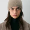 Gorro alto de cachemira