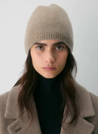 Gorro alto de cachemira