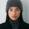 Gorro con puños de cachemira cepillada