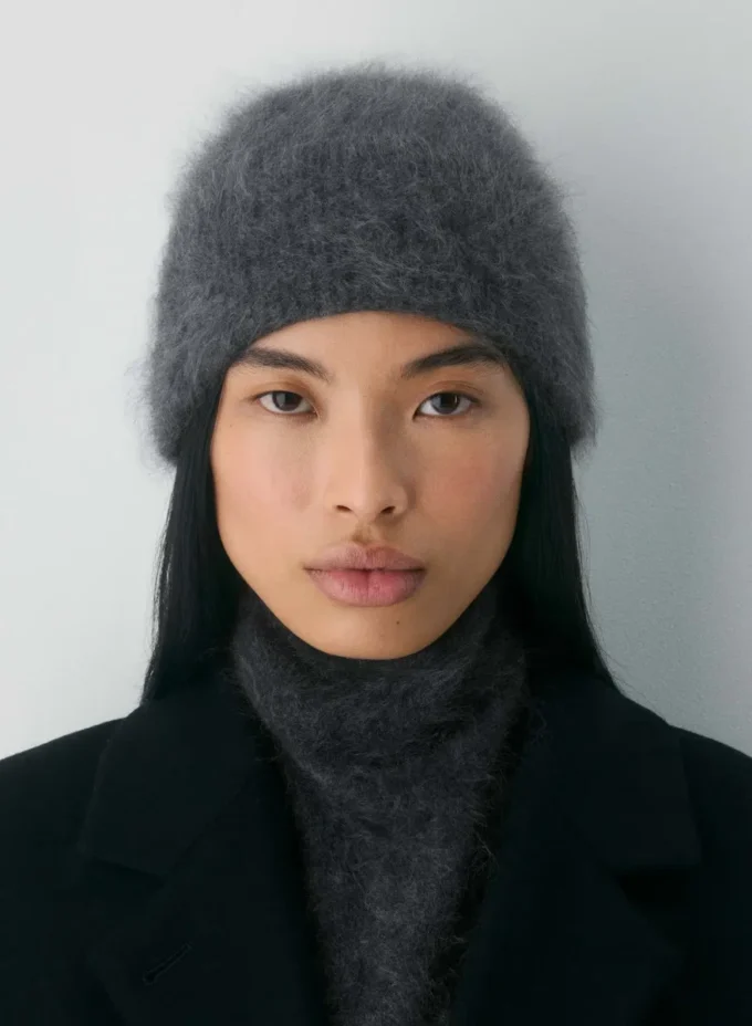 Gorro con puños de cachemira cepillada