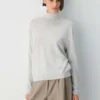 Jersey de cuello alto de lana merino Jersey de cuello alto de lana merino