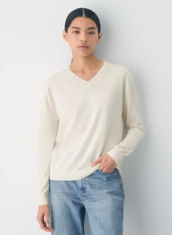 Jersey de cuello en V de lana merino