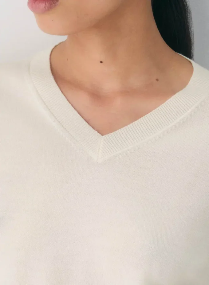 Jersey de cuello en V de lana merino