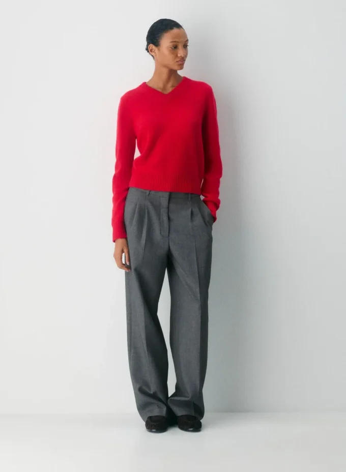 Jersey de cuello en V Essential Cashmere Jersey de cuello en V Essential Cashmere