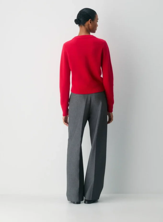Jersey de cuello en V Essential Cashmere Jersey de cuello en V Essential Cashmere
